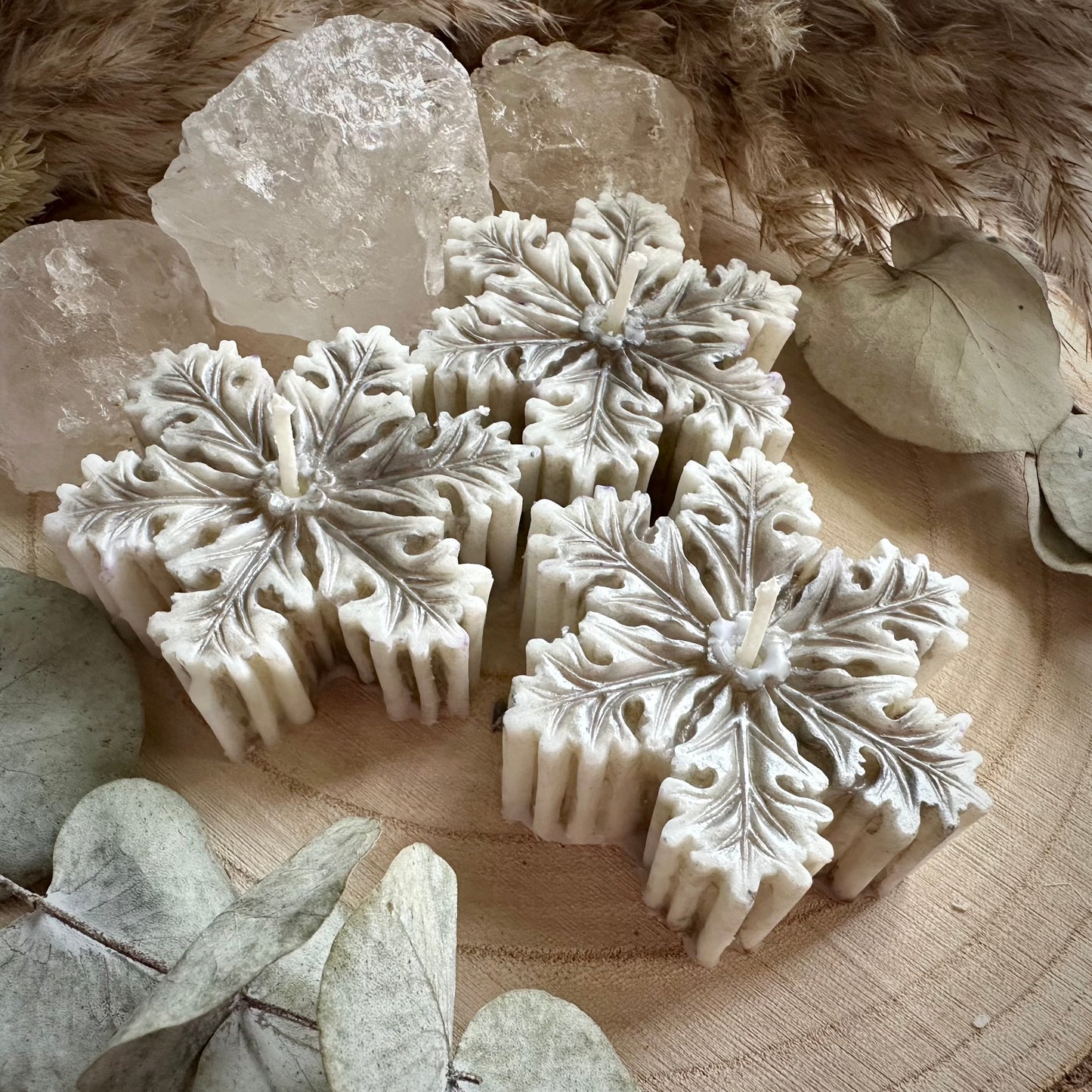 Schneeflocken Christmas/ Weihnachts Duft Kerze SILBER GRAU(Weihnachts Pudding)aus Bio Sojawachs von Hand gegossen
