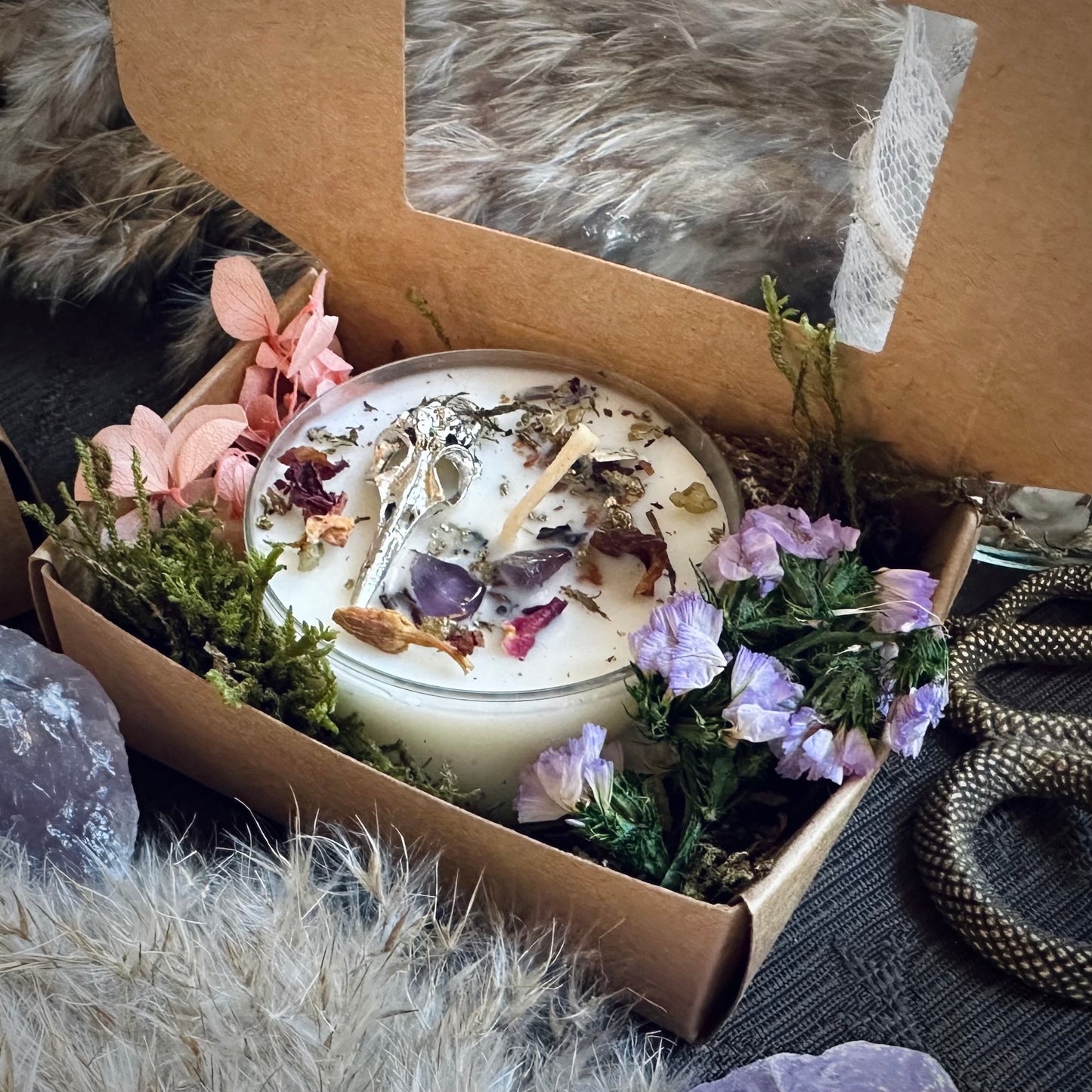 Kristall Amethyst Teelicht „Magic- Love“ Muttertags- Special in Geschenkbox mit Moos und Blüten