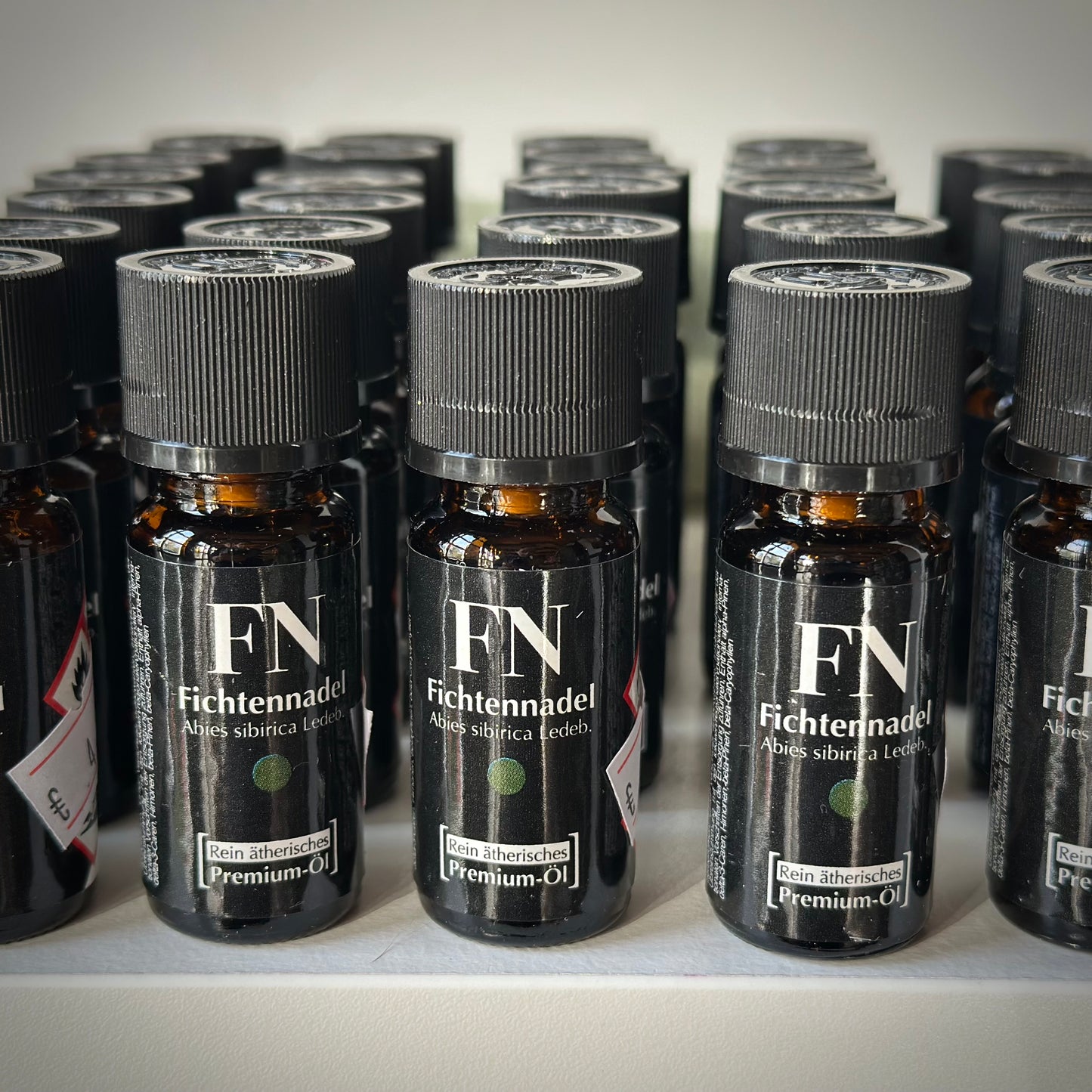 Ätherisches Öl Fichtennadel – Rein ätherisches Premium-Öl (Abies sibirica Ledeb.)