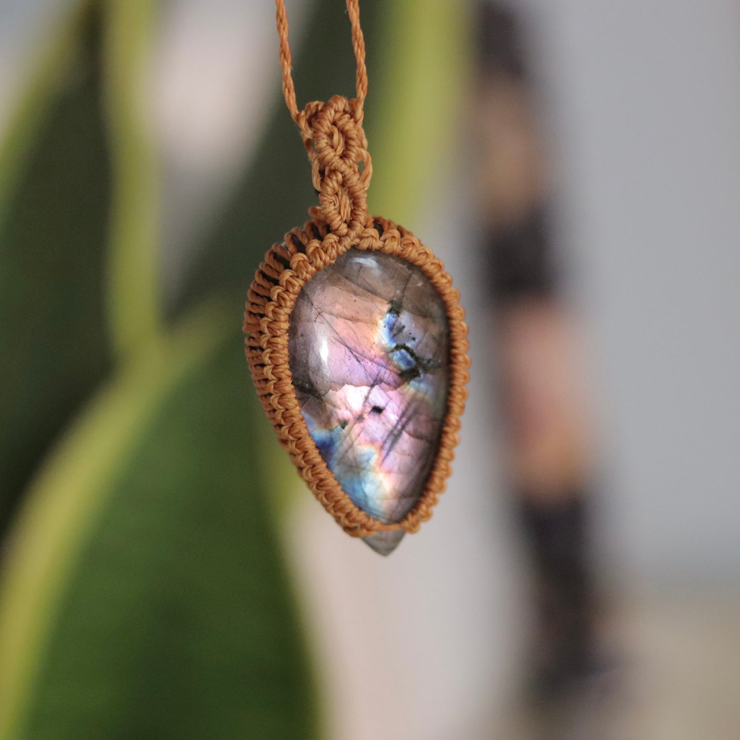 Dein persönliches Mystery Magic Kristall Amulett