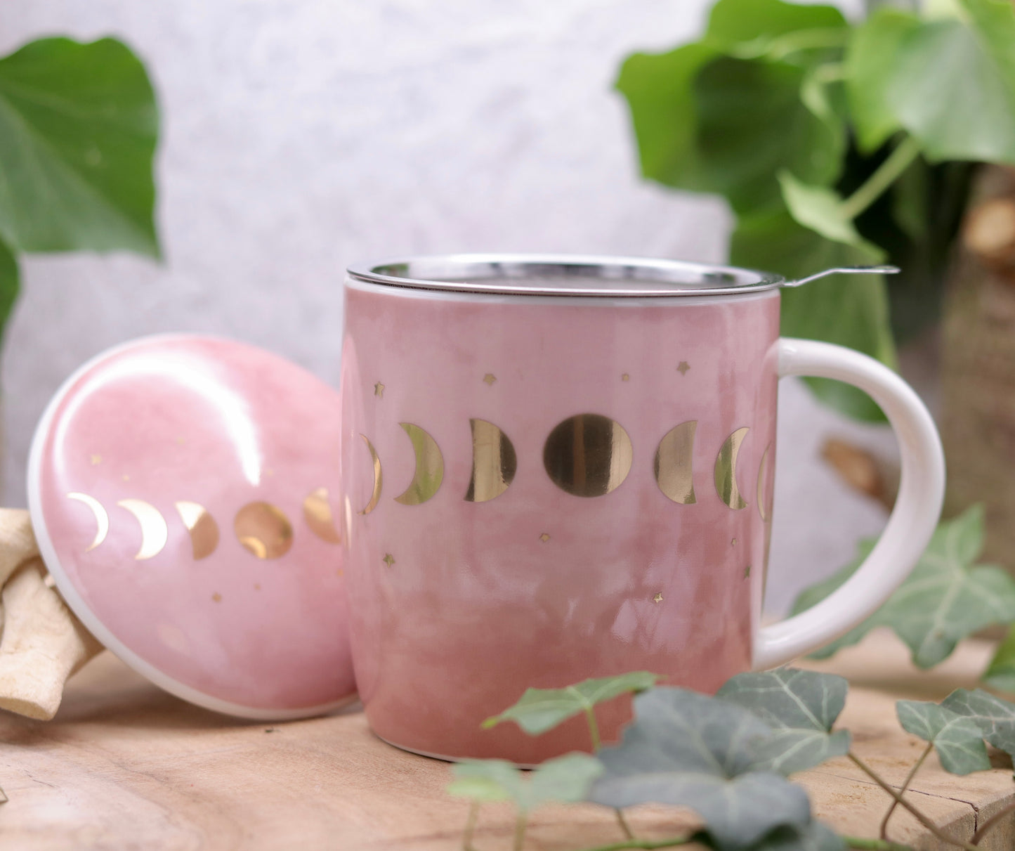Mondphasen Teetasse mit Sieb und Deckel in altrosa Chenoas Zaubergarten