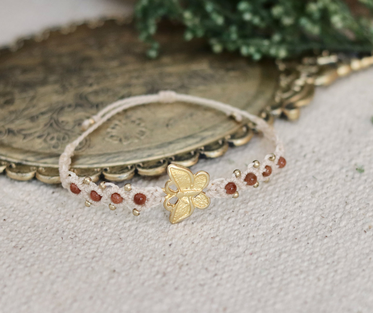 Goldfluss Schmetterlings Makramee Armband Chenoas Zaubergarten