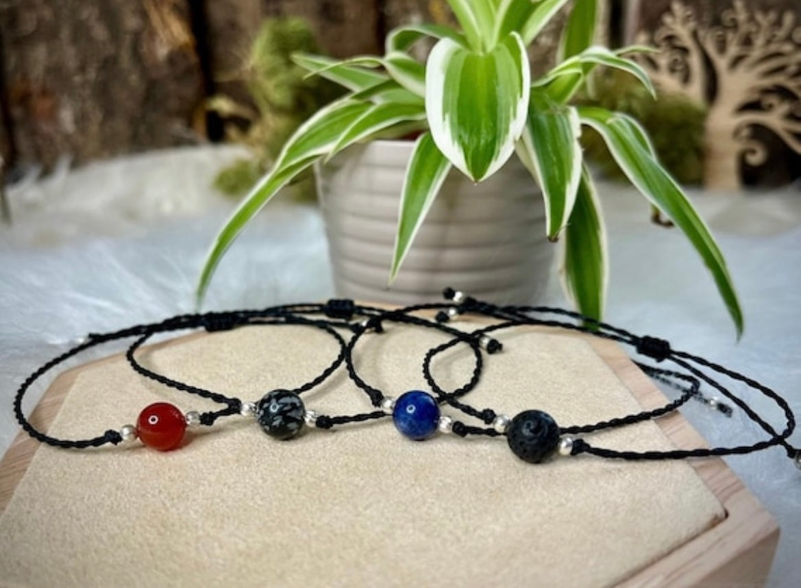 Perlenarmband oder Fußkettchen - Karneol, Sodalith, Lavastein, Schneeflocken Obsidian - Chenoas Zaubergarten