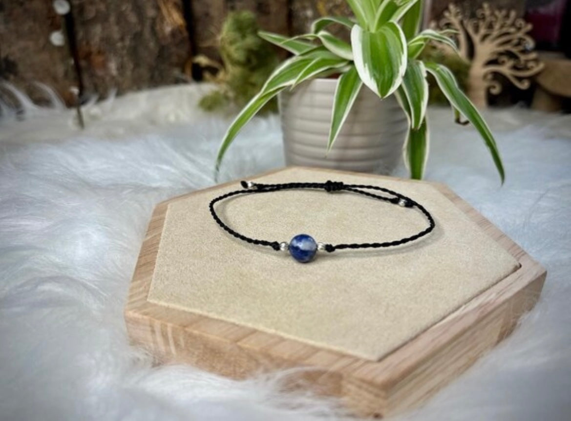 Perlenarmband oder Fußkettchen - Karneol, Sodalith, Lavastein, Schneeflocken Obsidian - Chenoas Zaubergarten