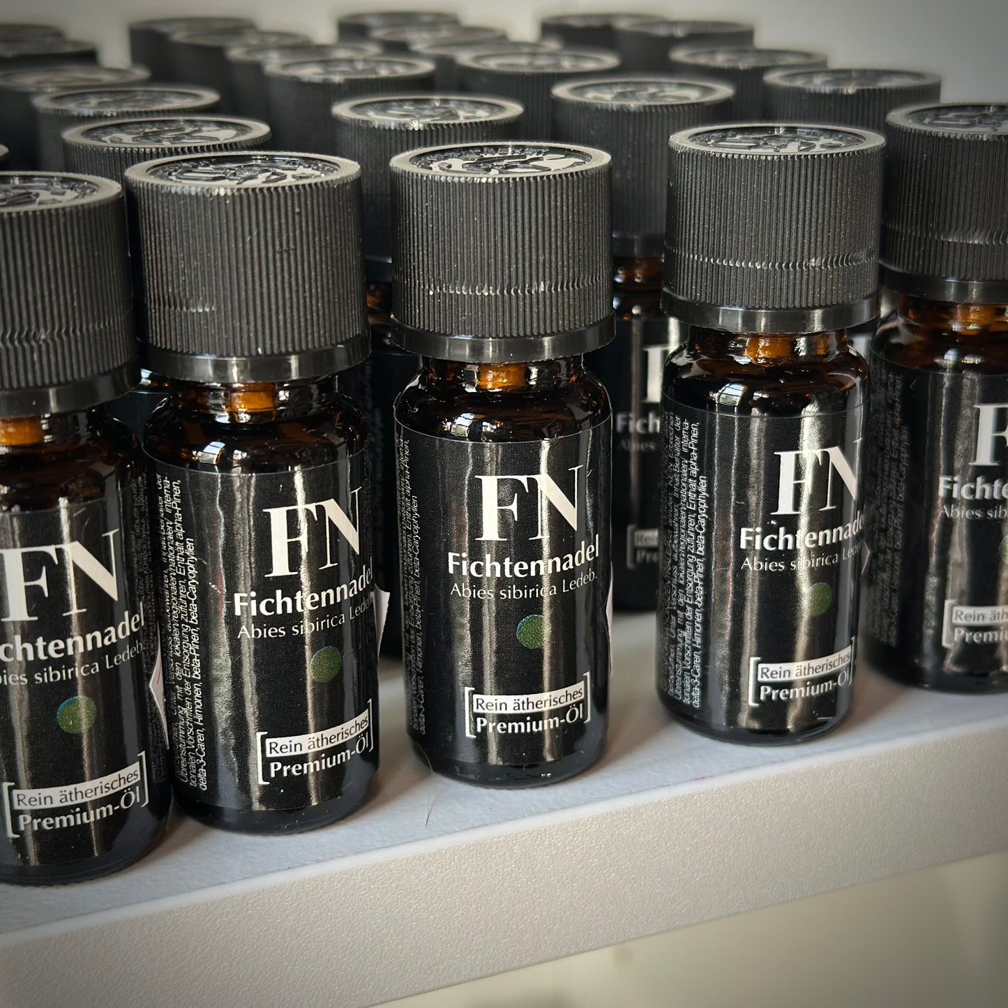 Ätherisches Öl Fichtennadel – Rein ätherisches Premium-Öl (Abies sibirica Ledeb.)