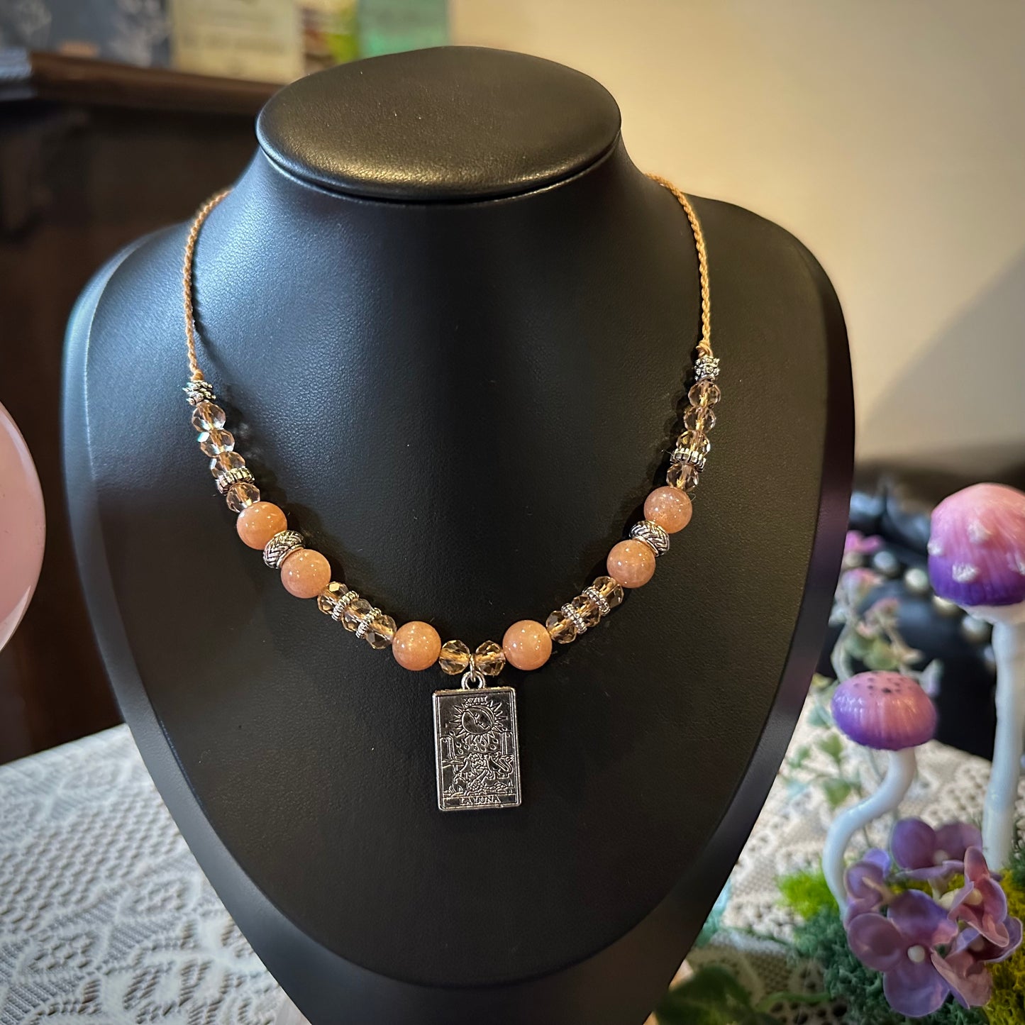 Tarot Kette „Die Sonne“ – Mondstein