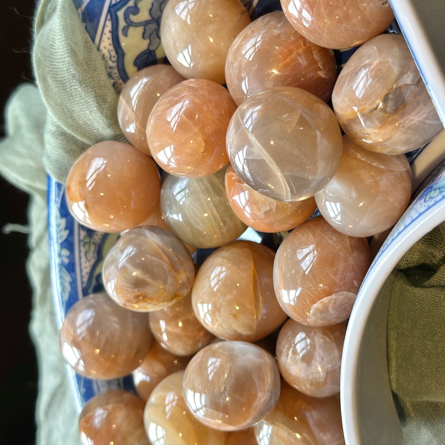 Aprikosen Mondstein Trommelsteine