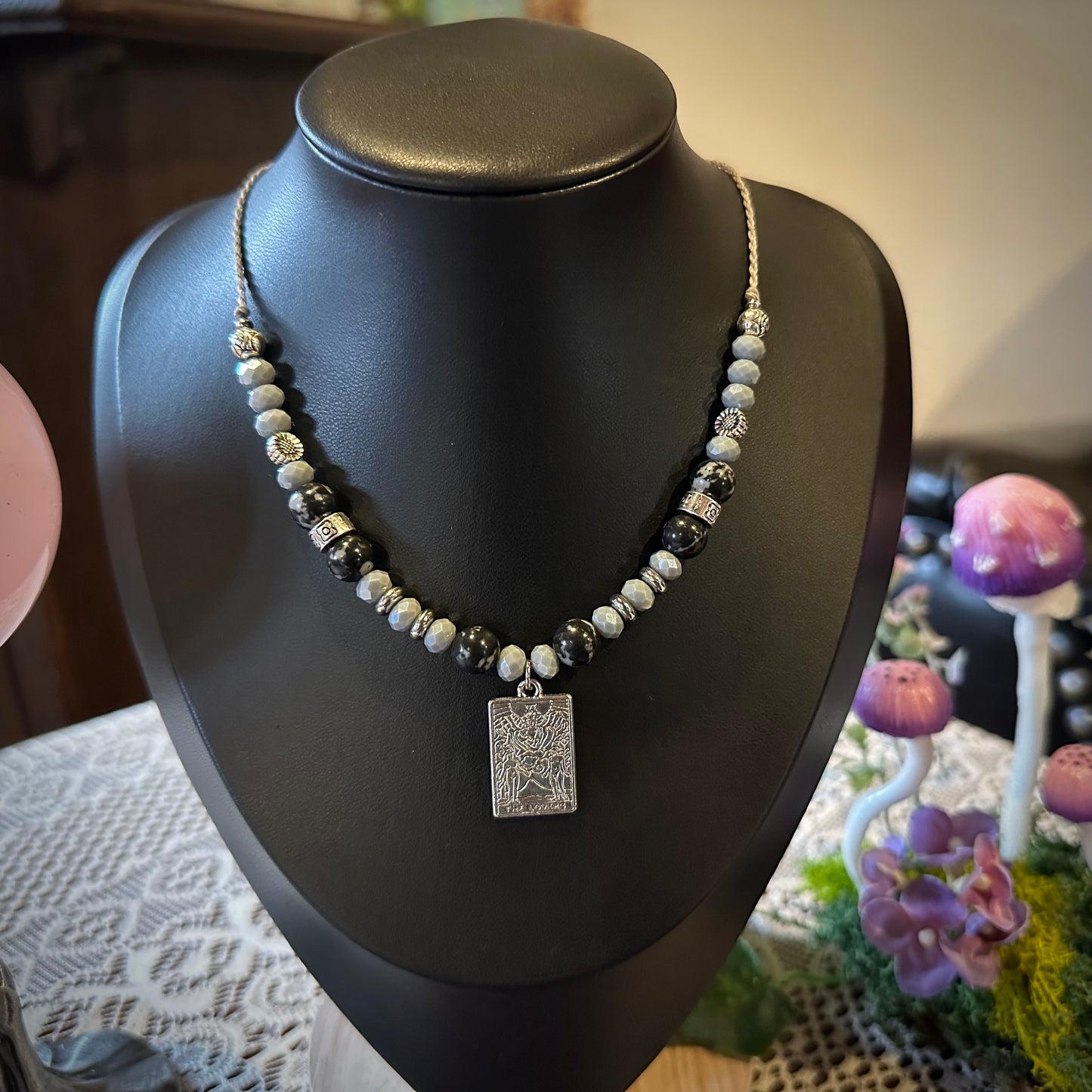 Tarot Kette „Die Liebenden“ – Schneeflocken Obsidian