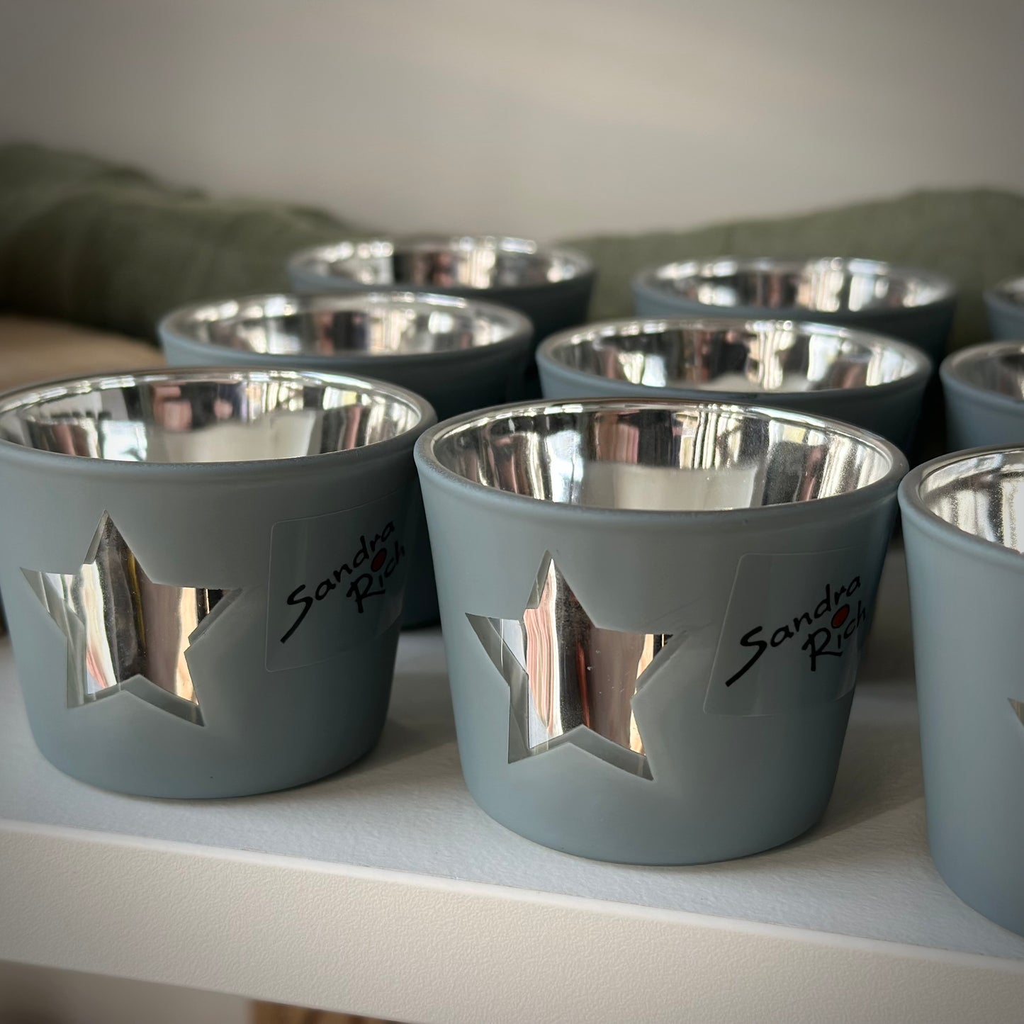 Teelichtglas „Sternenglanz“ – Grau, Innen Silber