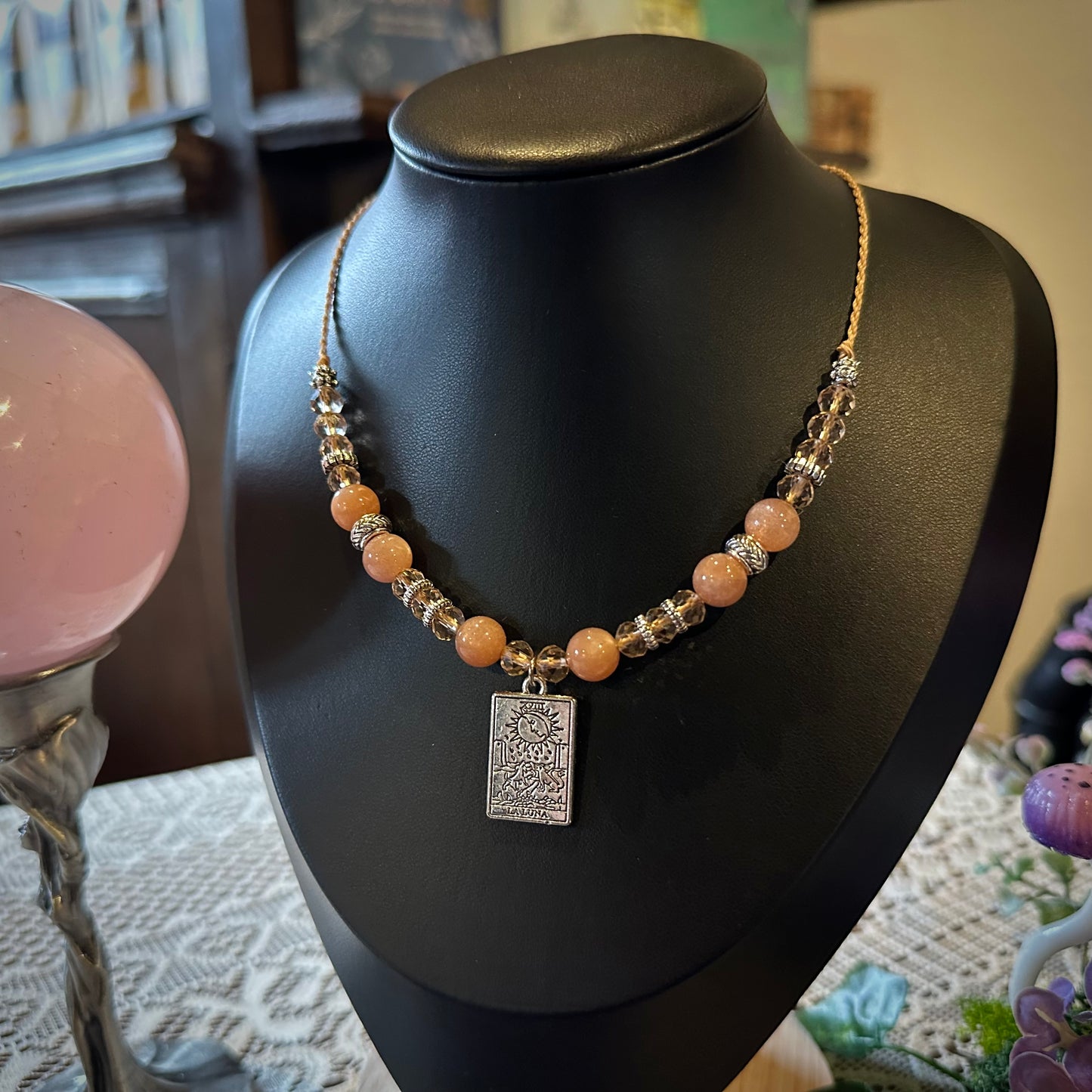 Tarot Kette „Die Sonne“ – Mondstein