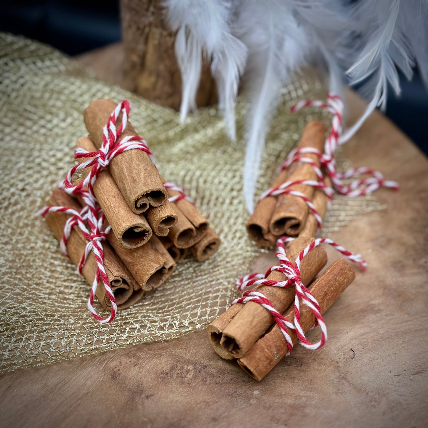 🌟 Magische Räucher-Zimtstangen (3 Stück) – Wärme, Schutz & Fülle
