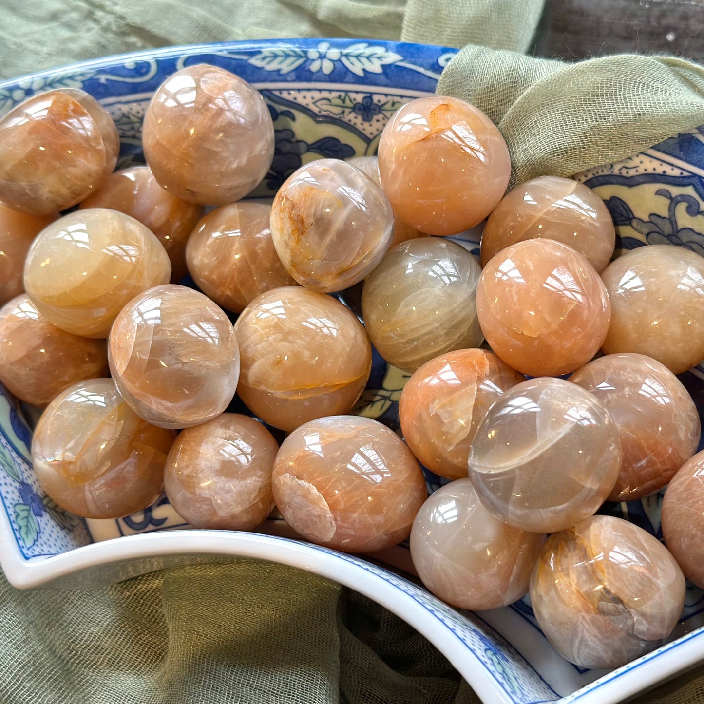 Aprikosen Mondstein Trommelsteine